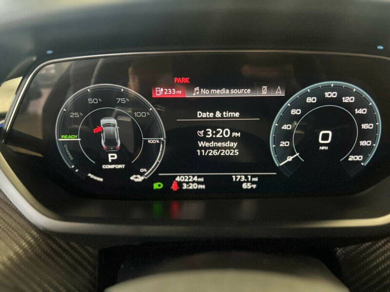 2022 Audi e-tron GT quattro Prestige