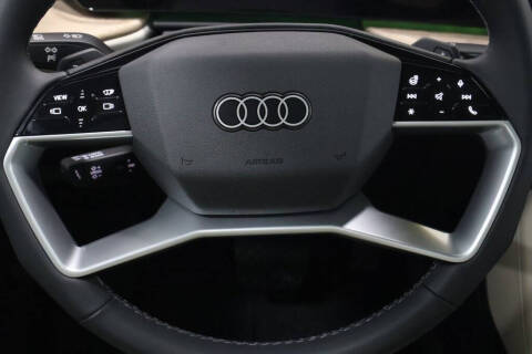 2025 Audi Q5 quattro Premium Plus TFSI