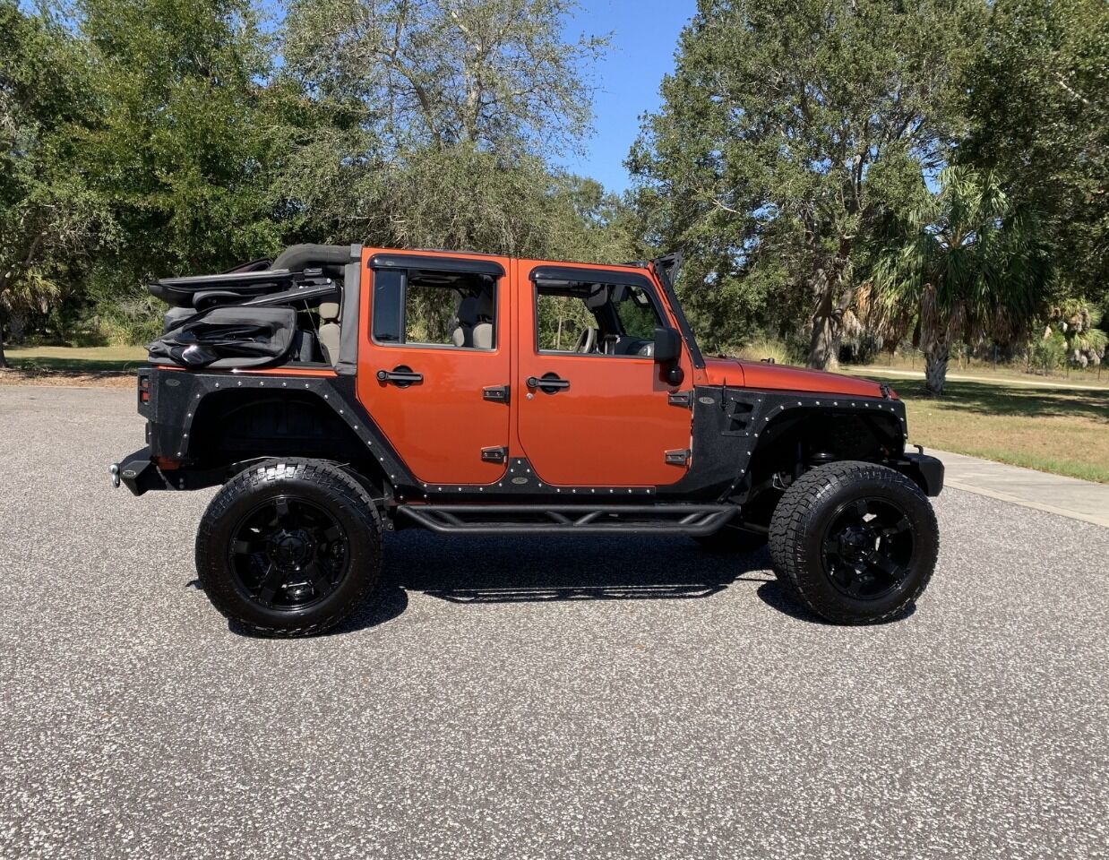 2009 Jeep Wrangler Unlimited 30