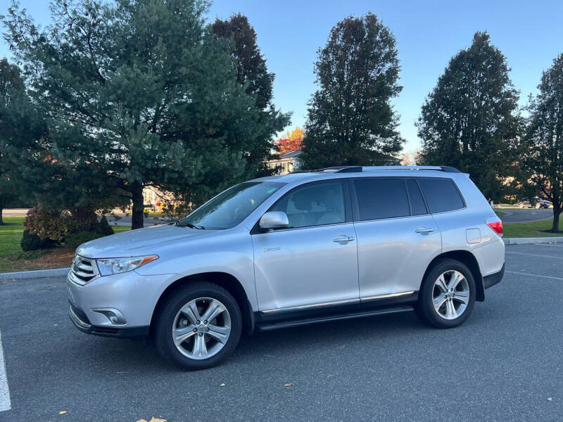 2013 Toyota Highlander for sale at Chris Auto South in Agawam MA