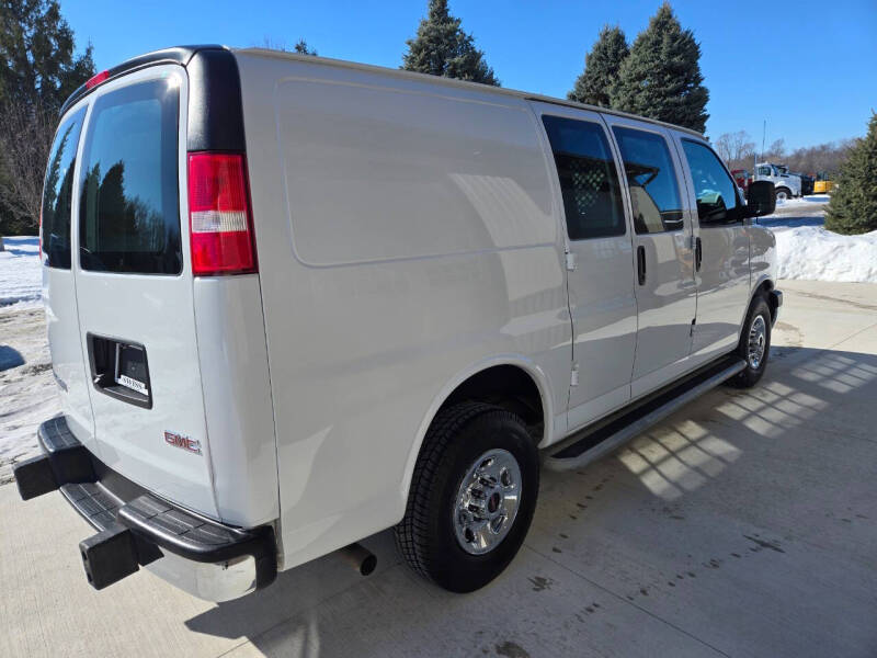 2021 GMC Savana 2500