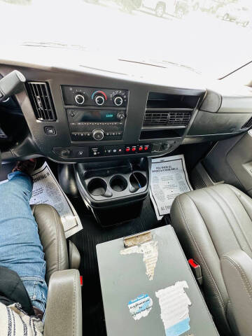 2016 Chevrolet Express 2500