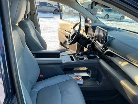 2021 Toyota Sienna Limited 7-Passenger