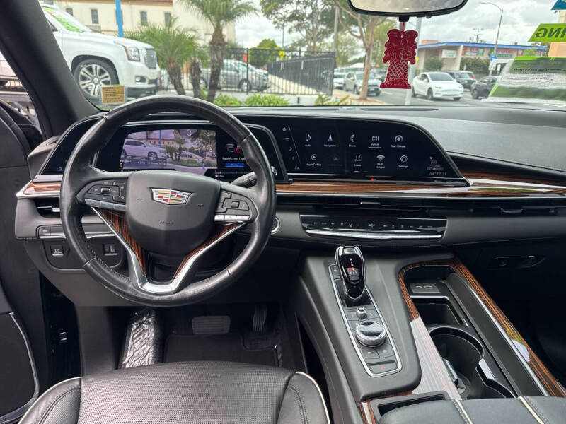 2022 Cadillac Escalade ESV Premium Luxury