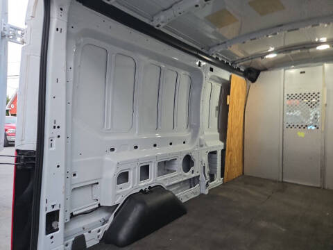 2022 Ford Transit 250