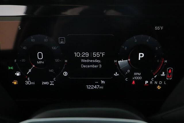 2025 GMC Yukon Elevation