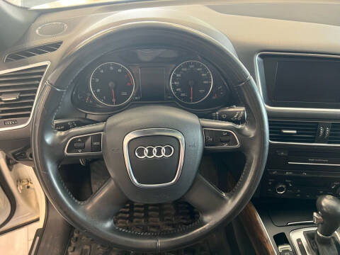 2011 Audi Q5 3.2 quattro Premium Plus