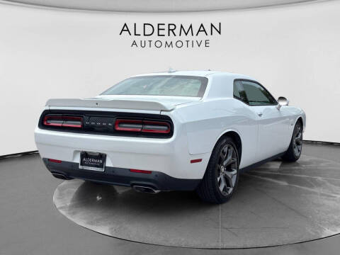 2015 Dodge Challenger R/T Plus