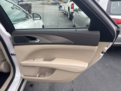 2020 Lincoln MKZ Standard