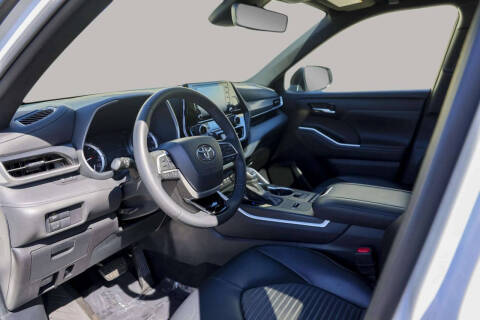 2022 Toyota Highlander XSE