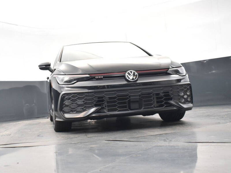 2025 Volkswagen Golf GTI SE