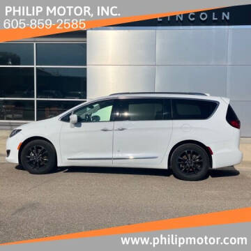 2018 Chrysler Pacifica for sale at Philip Motor Inc in Philip SD