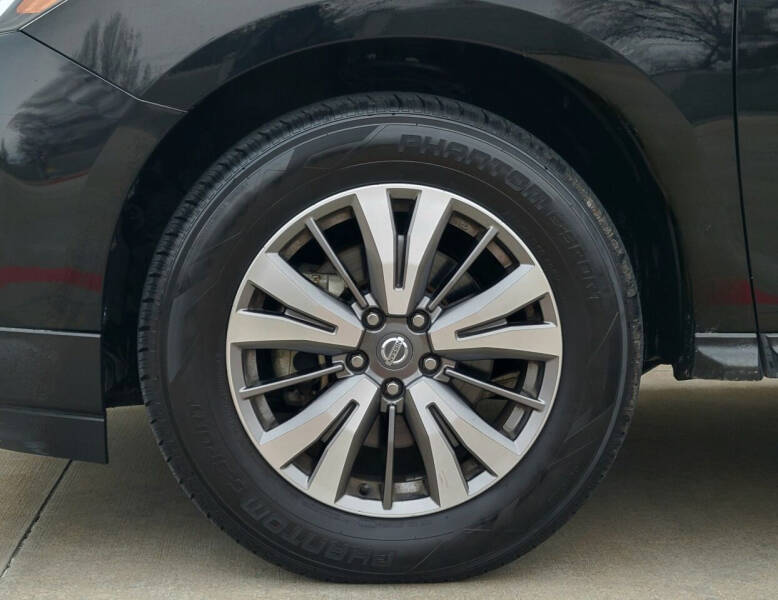 2019 Nissan Pathfinder SL