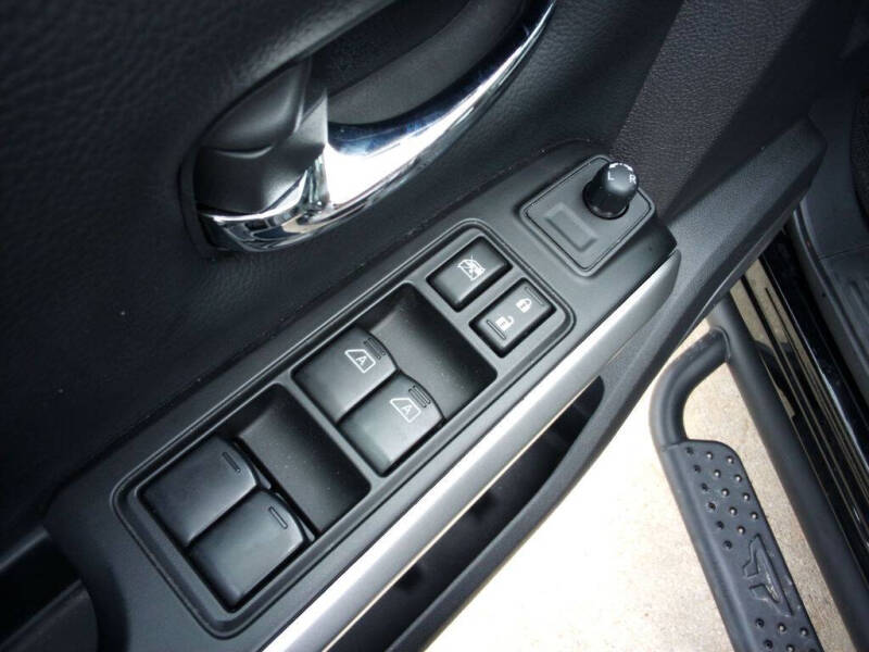 2024 Nissan Titan XD SV