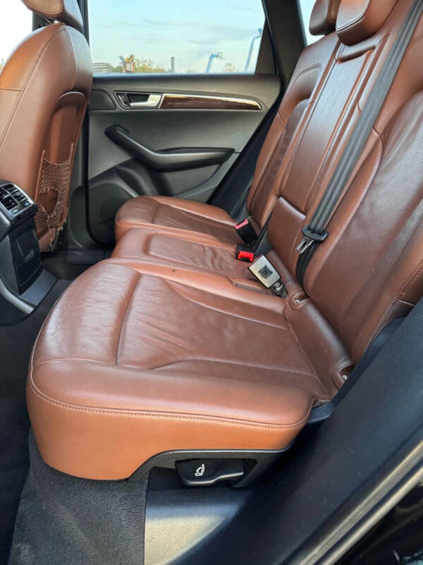 2012 Audi Q5 2.0T quattro Premium Plus