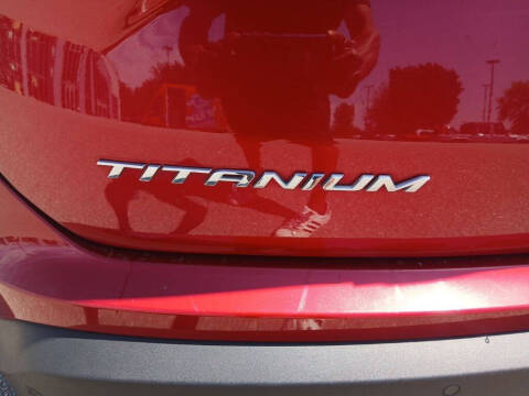 2022 Ford Edge Titanium