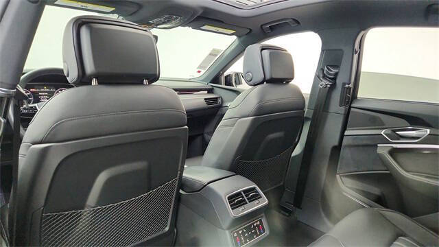 2023 Audi e-tron S Sportback quattro Prestige