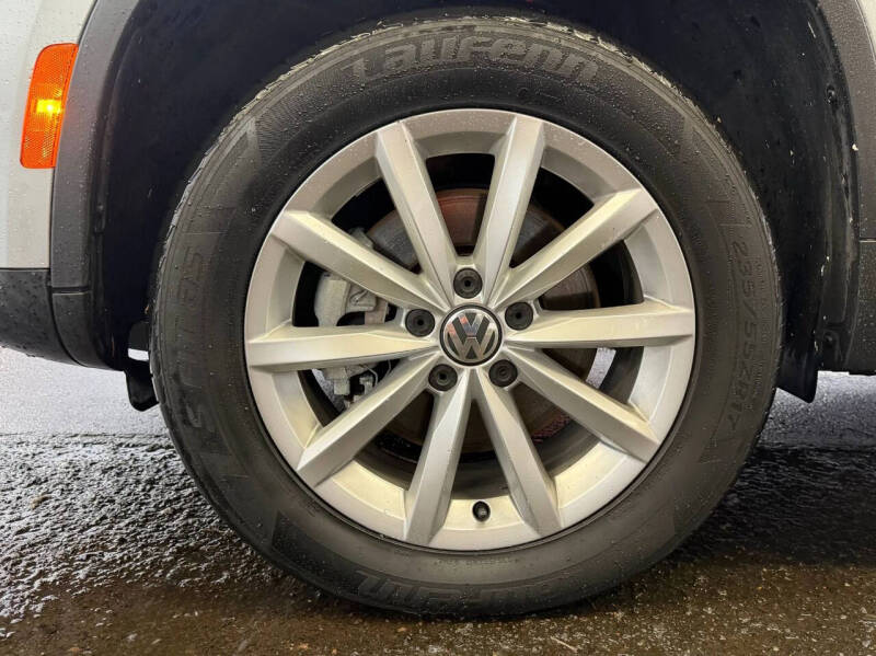 2017 Volkswagen Tiguan 2.0T Wolfsburg Edition 4Motion