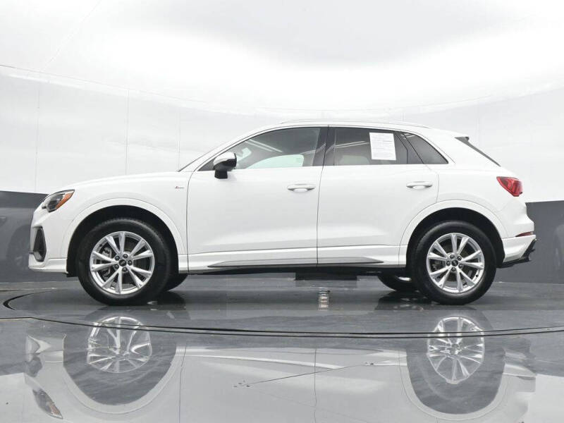 2022 Audi Q3 quattro S line Premium 45 TFSI