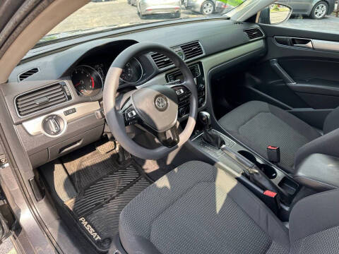 2016 Volkswagen Passat 1.8T S