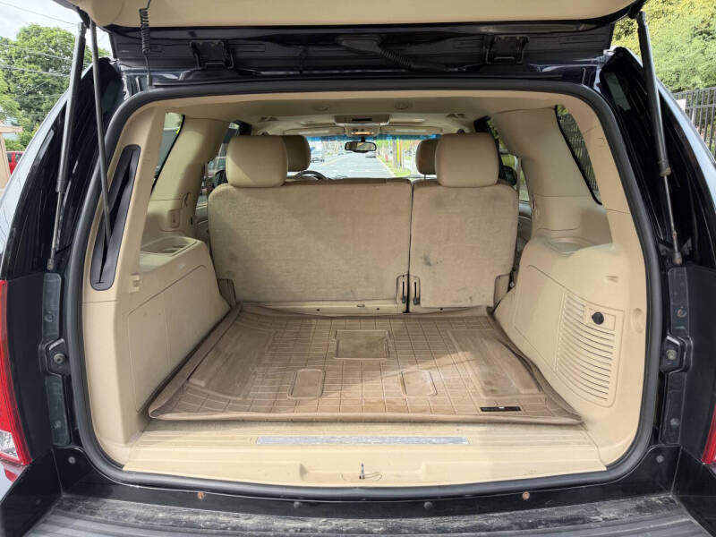 2011 Cadillac Escalade Premium
