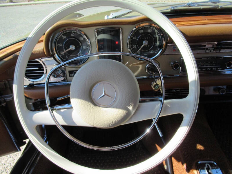 1970 Mercedes-Benz SL-Class