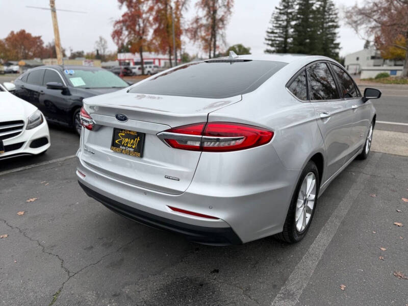 2019 Ford Fusion Hybrid SE