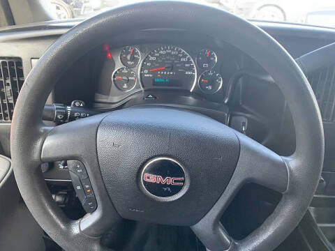 2017 GMC Savana 2500