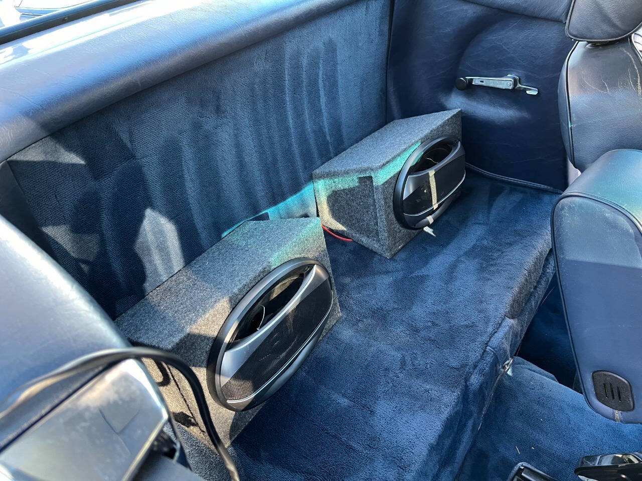 1986 Mercedes-Benz 560-Class 153