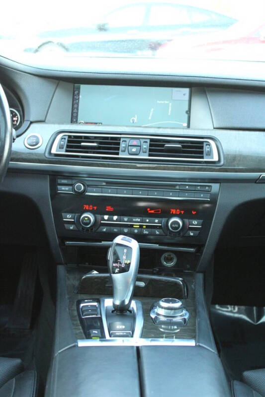 2012 BMW 7 Series 750Li