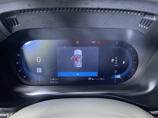 2025 Volvo XC60 B5 Ultra Dark Theme