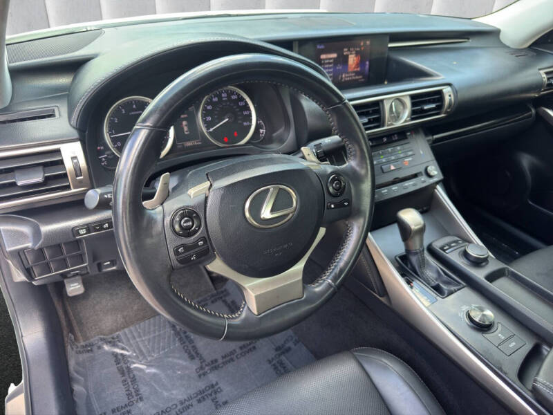 2015 Lexus IS 250 Crafted Line