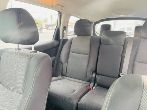 2017 Nissan Pathfinder SV