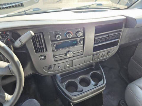 2017 Chevrolet Express 2500