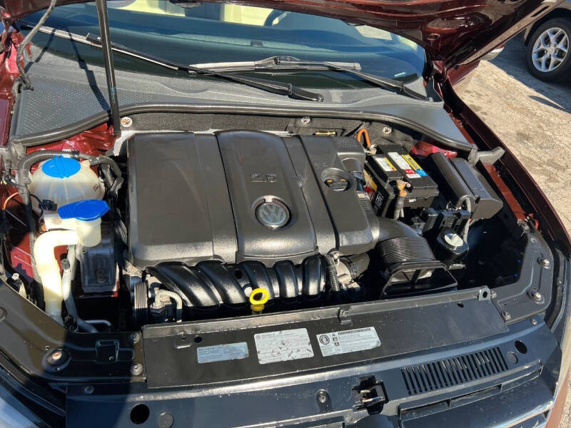 2014 Volkswagen Passat 2.5L SE PZEV