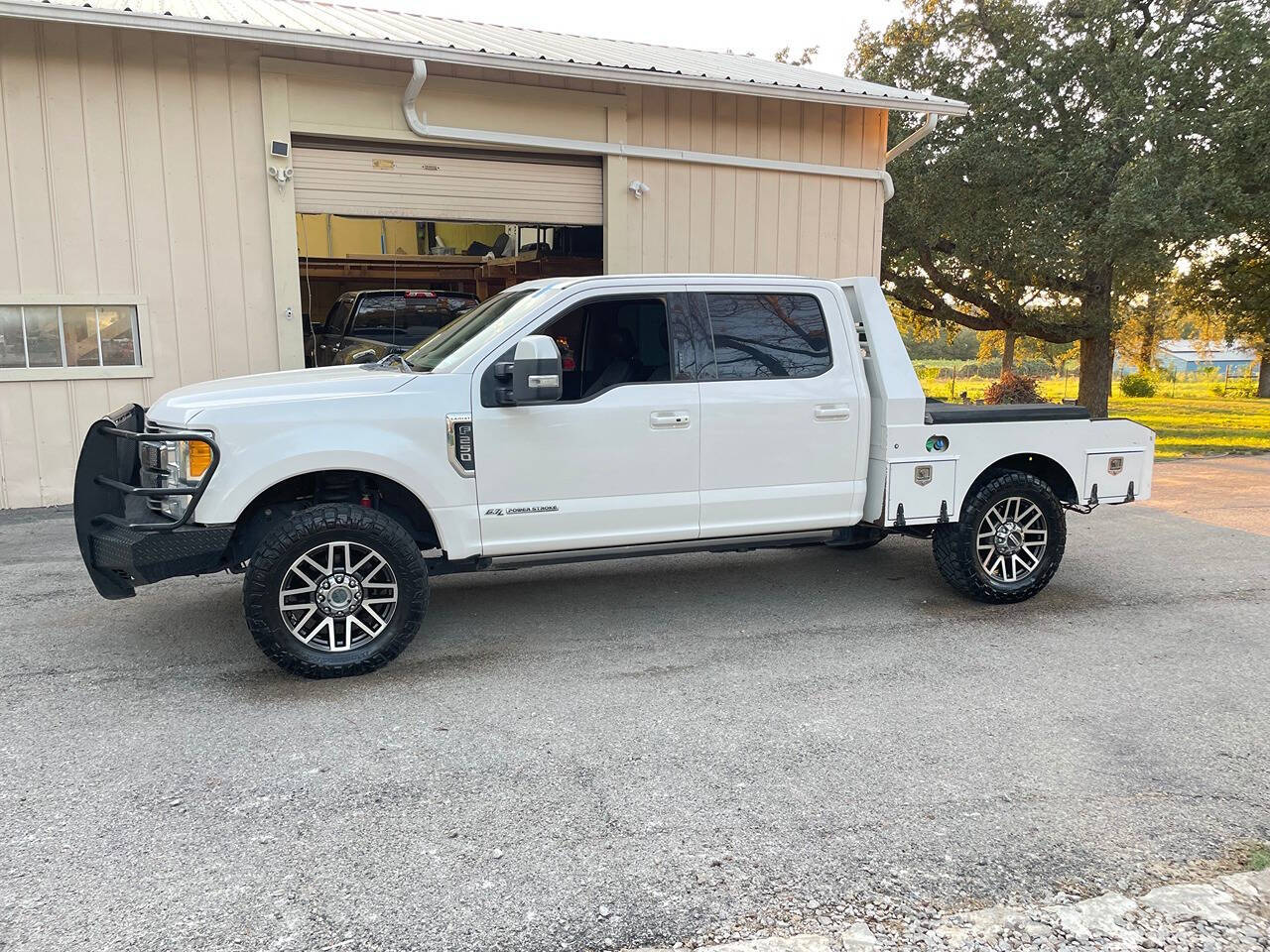 2017 Ford F-250 Super Duty for sale at Sthrn Truck & Auto, LLC. in Weatherford, TX