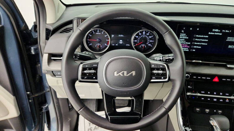 2024 Kia Carnival EX