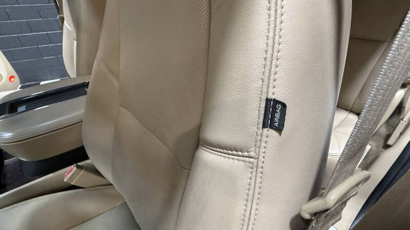 2013 Cadillac Escalade Luxury