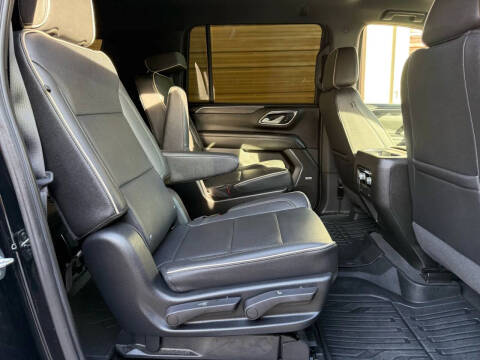 2022 GMC Yukon XL SLT