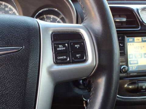 2012 Chrysler 200 Limited