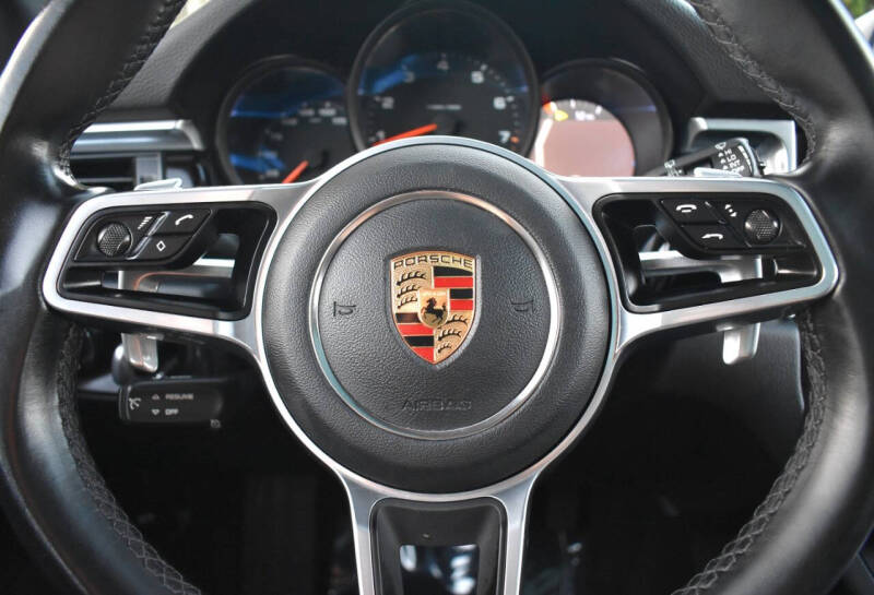2021 Porsche Macan