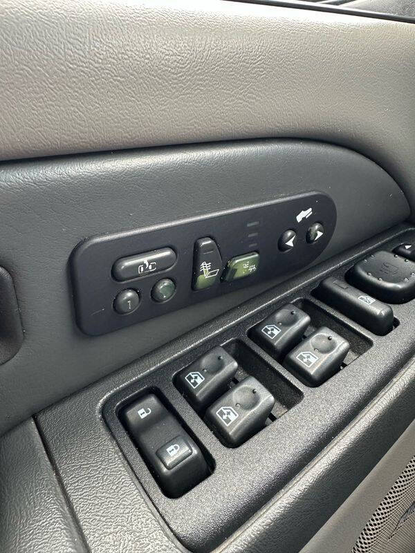 2003 Chevrolet Suburban