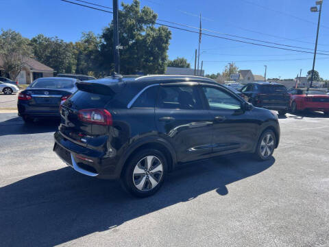 2017 Kia Niro LX