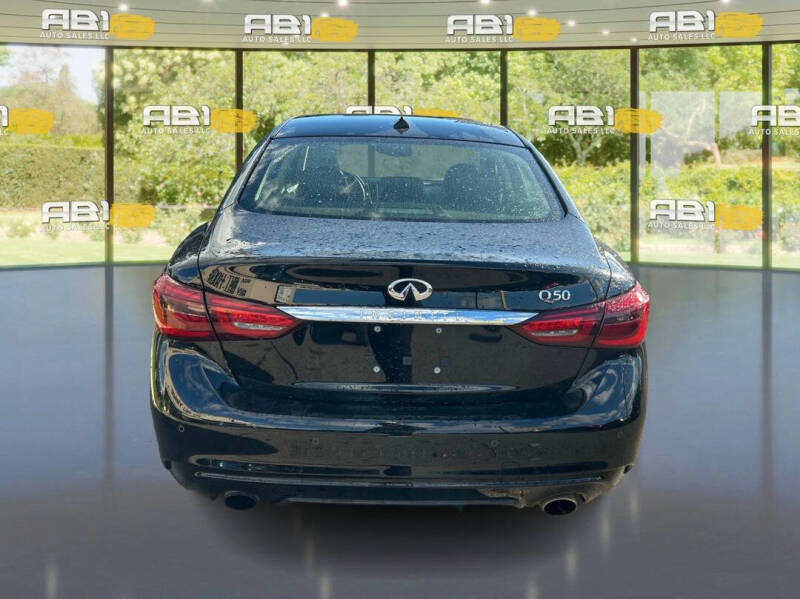 2021 Infiniti Q50 Luxe