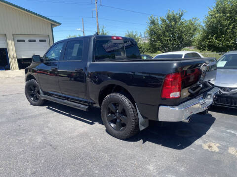 2018 RAM 1500 SLT