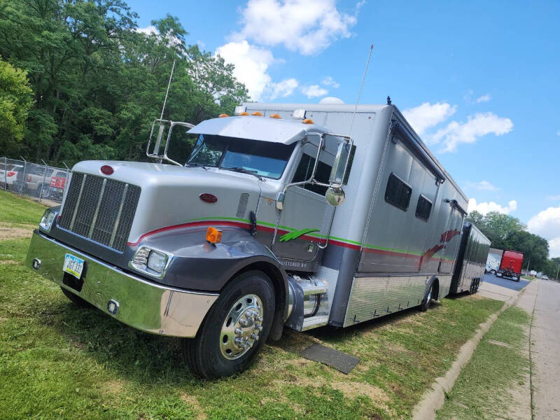 2005 Peterbilt 330