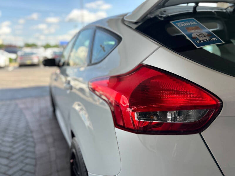 2017 Ford Focus ST