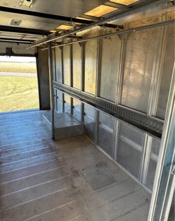 2010 Freightliner MT45 Chassis