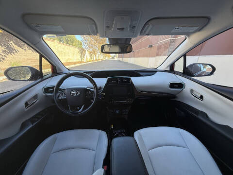 2019 Toyota Prius XLE