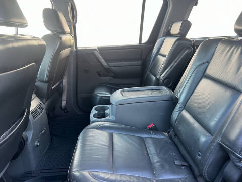 2005 Nissan Armada SE